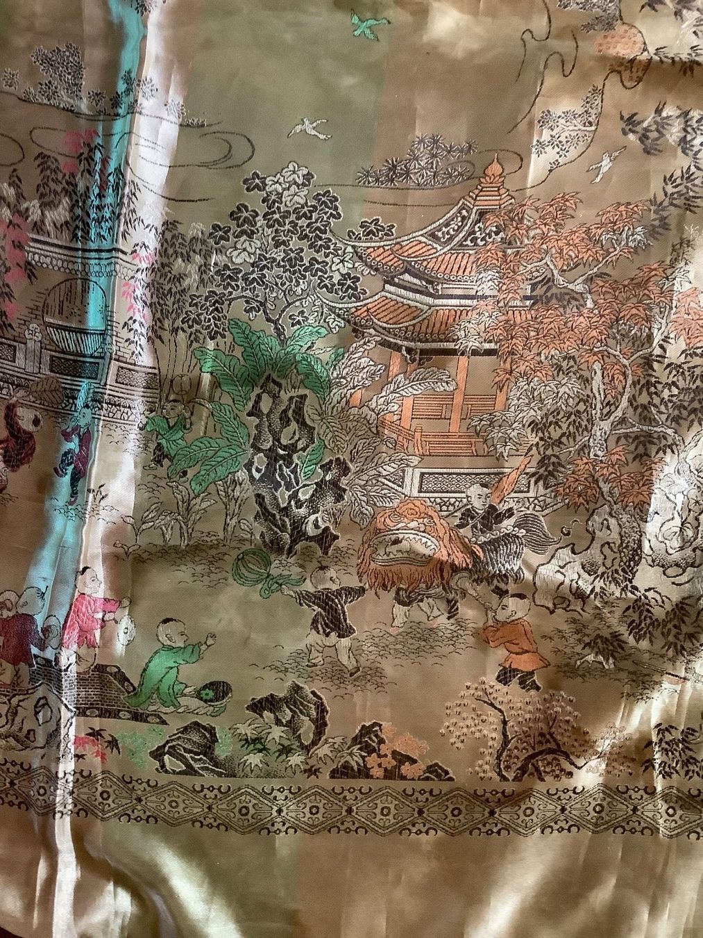 Coperte: Chinesischer Überwurf Tischtuch – Usato da Zürich venduto da Albatros57 2