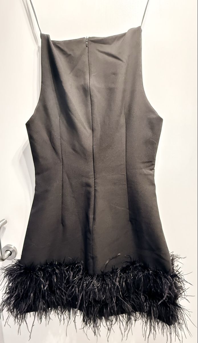 Zara Vestiti: Merveilleuse Robe noire avec plumes – Nuovo e nell'imballaggio originale da Lausanne venduto da Doudoutze 1