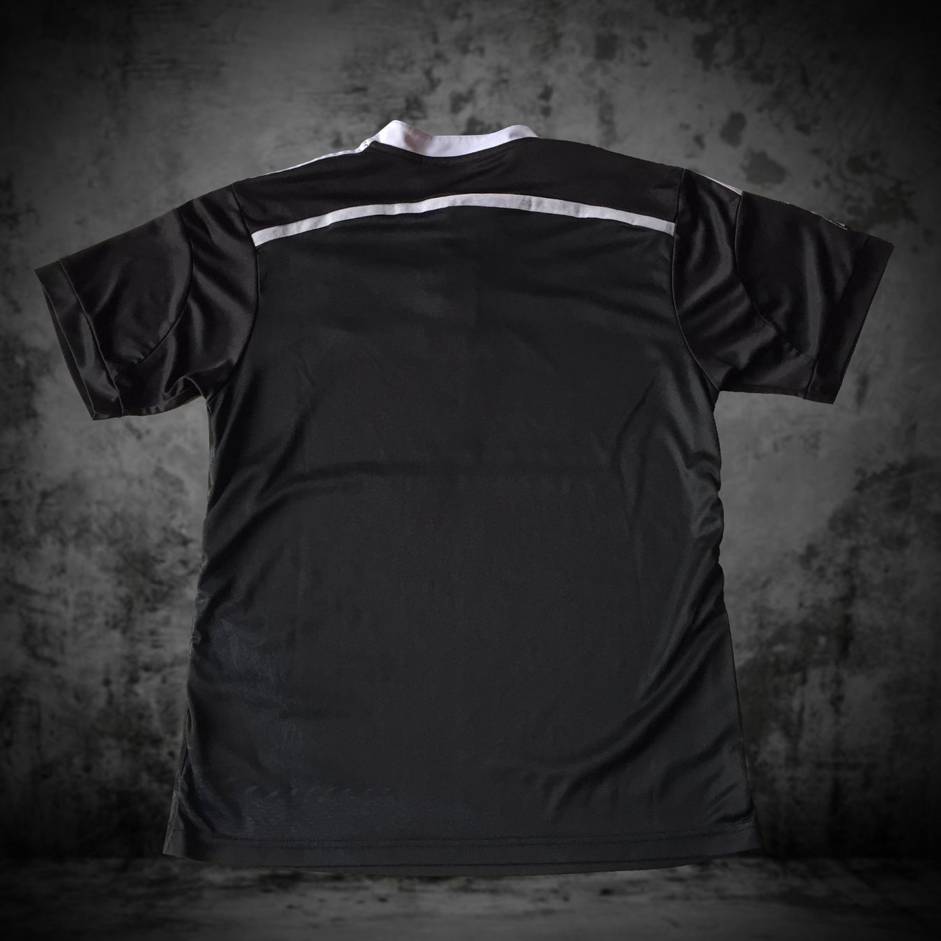 Real Madrid Canottiere & Pantaloni: Jersey Third Real Madrid Black Men M – Usato da Genève venduto da ang_7j7j 5