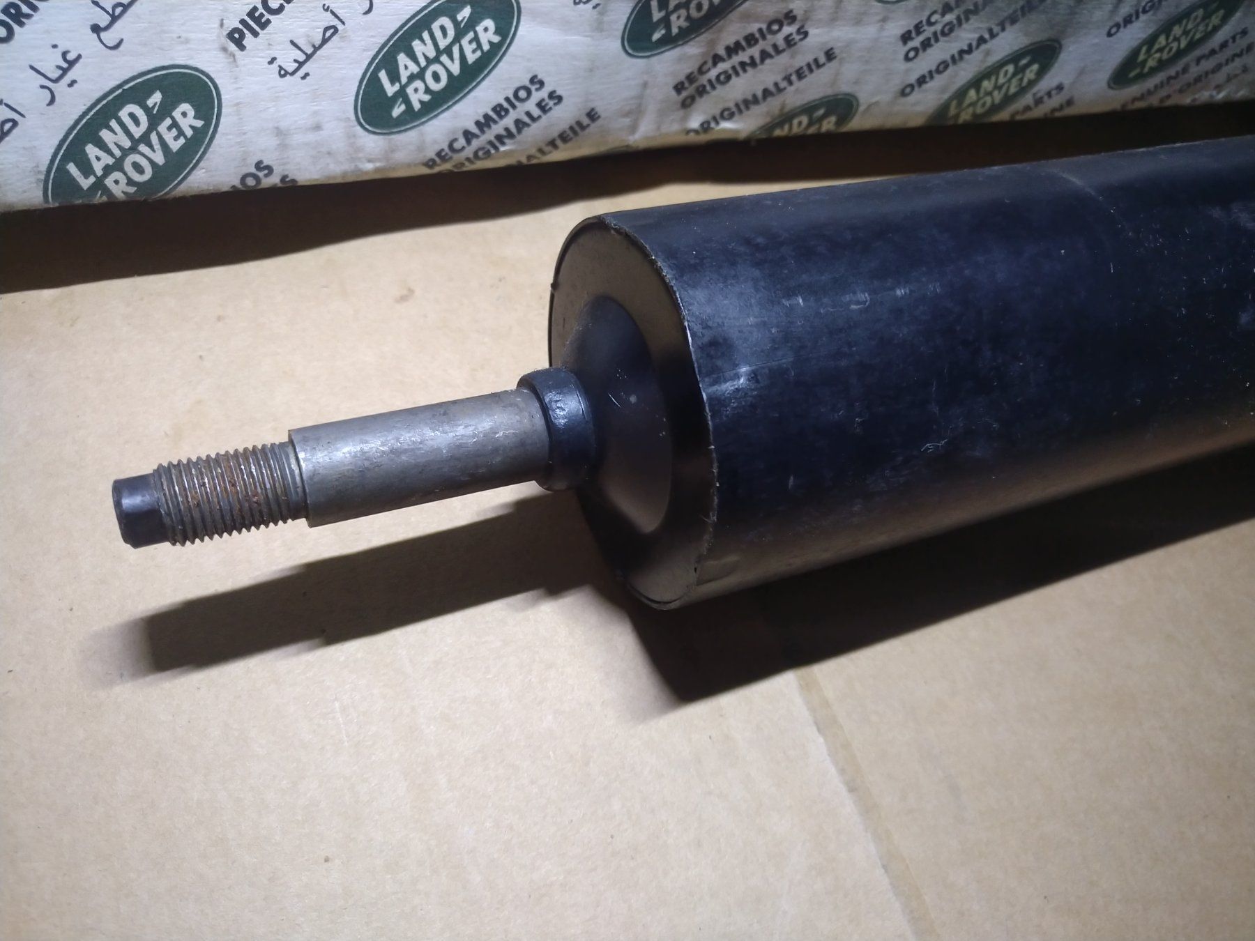 Land Rover Tutti pezzi di ricambio auto: Land Rover 2x Stossdämpfer RTC4629K – Nuovo e nell'imballaggio originale da Ennetmoos venduto da Truckdiver 1