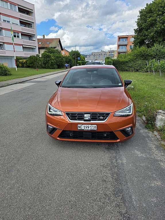 Seat Automobili: Seat Ibiza négociable – Usato da Colombier NE venduto da Catarina.de.Barros 2