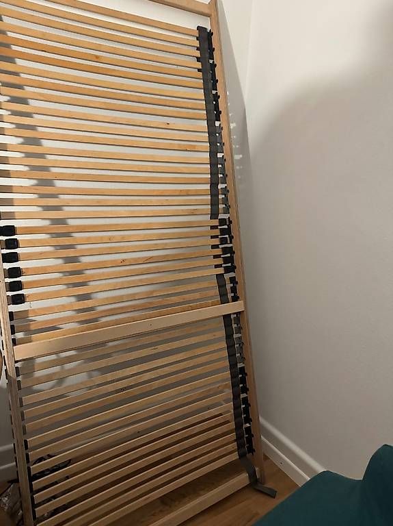 Ikea Reti a doghe: IKEA LEIRSUND Lattenrost 90 × 200 cm – Usato da Bern venduto da mam_v6sq 1