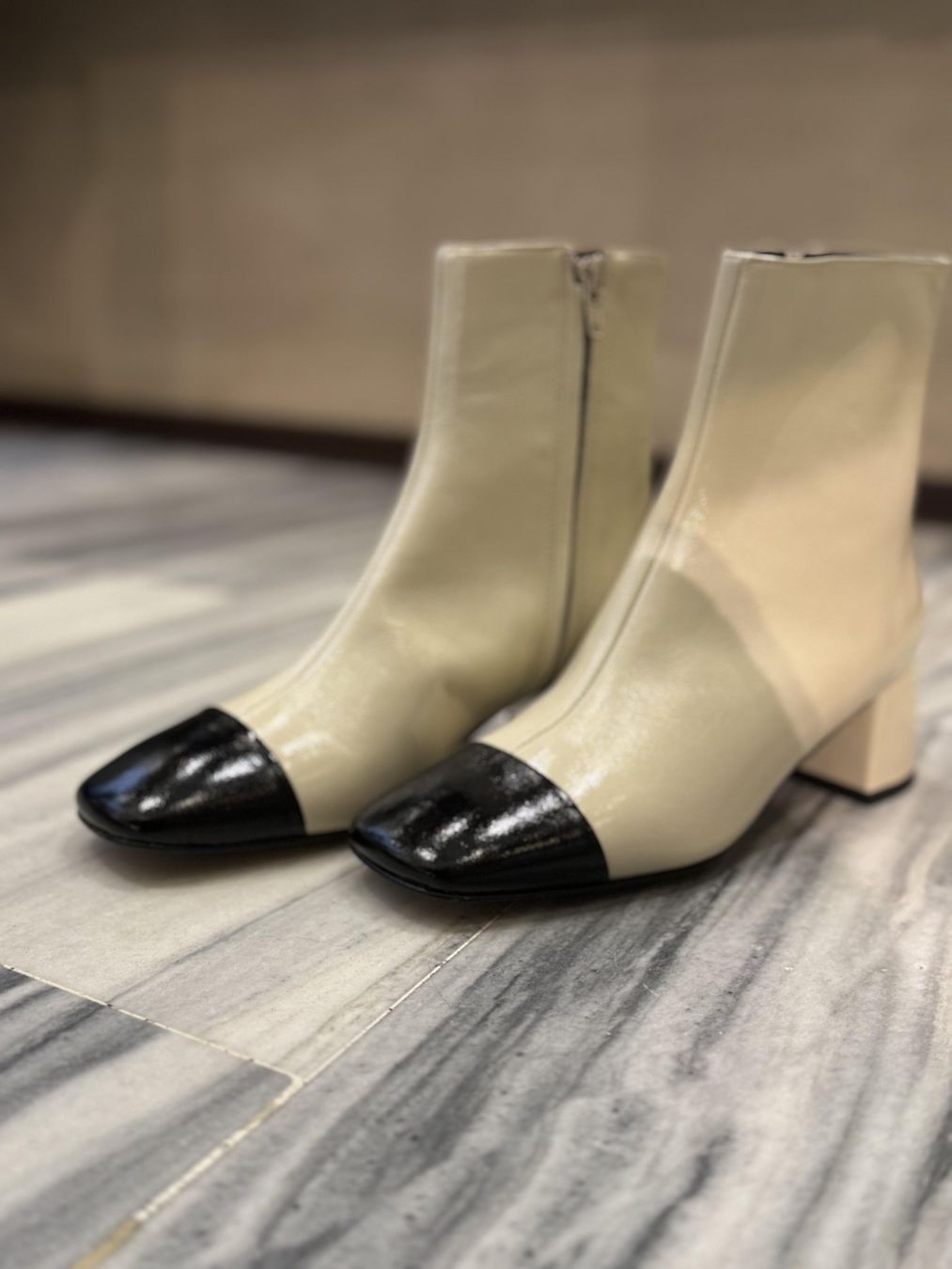 Scarpe da donna: Stivaletto Vernice Bianca Di – Nuovo e nell'imballaggio originale da Porza venduto da GioCa65