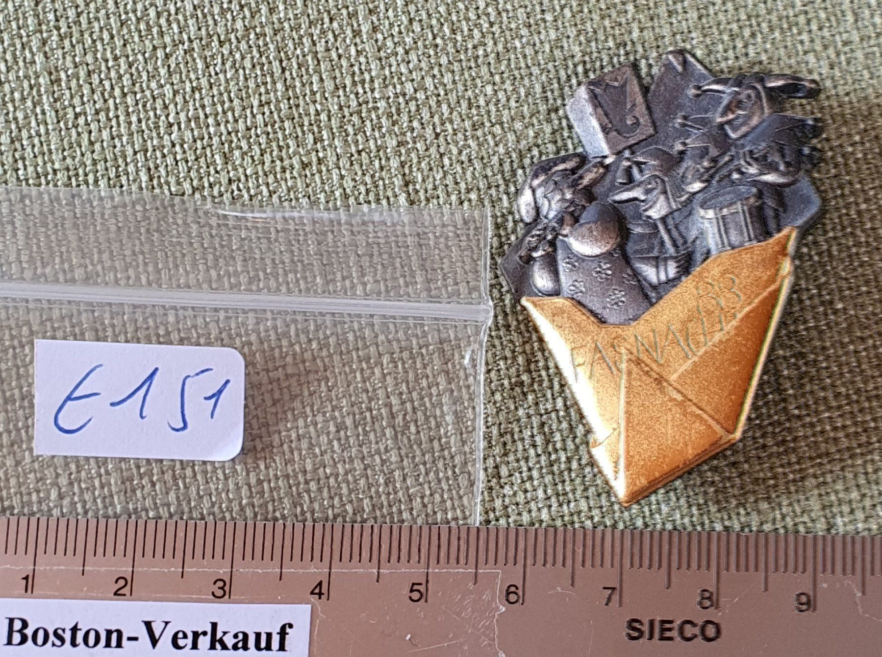 Spille & Fermagli: E151 Basel Basler Fasnachtsplakette Gold – Usato da Reinach BL venduto da Boston-Verkauf 3