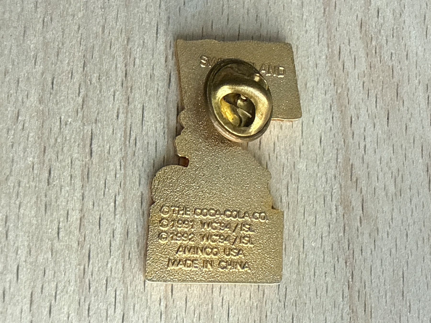 Coca-Cola Placchette & Badge: Pin Coca-Cola WM USA94 – Usato da Glattbrugg venduto da Schweigmatt 1