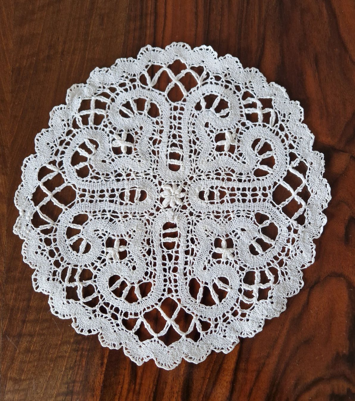 Altra biancheria da tavola: Klöppelspitze Deckeli Dm. 22cm. – Nuovo (secondo la descrizione) da Bern venduto da Antikbatik 3