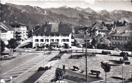 BULLE, place st. Denis et chaine des vanils