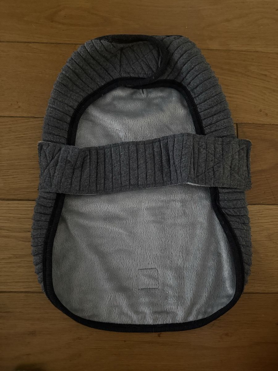 Abbigliamento: Hundekleidung 15 chf/stk – Usato da Luzern venduto da vivientth 4