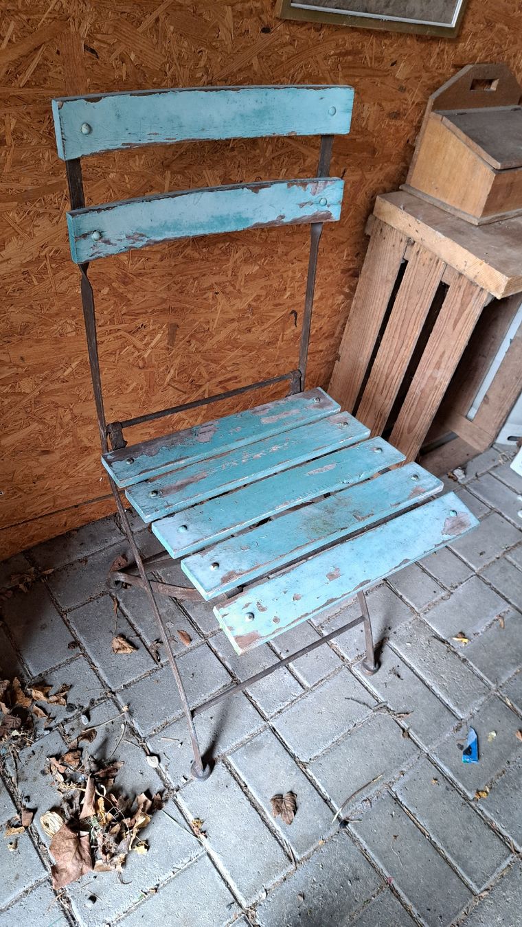 Sedie: amtiker Gartenstuhl klappbar – Usato da Kölliken venduto da Upcycling-by-Mc-TAM 1
