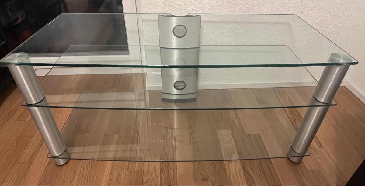 Mobili TV: TV Stand – Usato da Nyon venduto da jac_zxj6 1