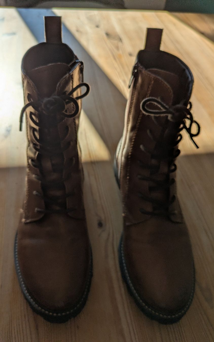 Graceland Chaussures femmes: Schürrstiefelette Graceland 40 – D'occasion à Burgdorf par Mikewalther