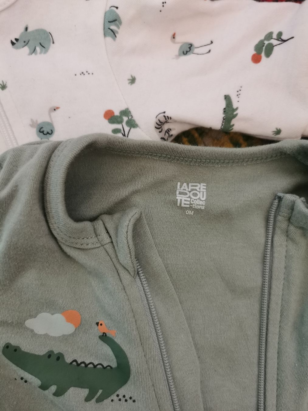 La Redoute Pigiama & Simili: Lot de 2 pyjamas avec zipper 56 cm – Usato da Genève venduto da Loloana 1