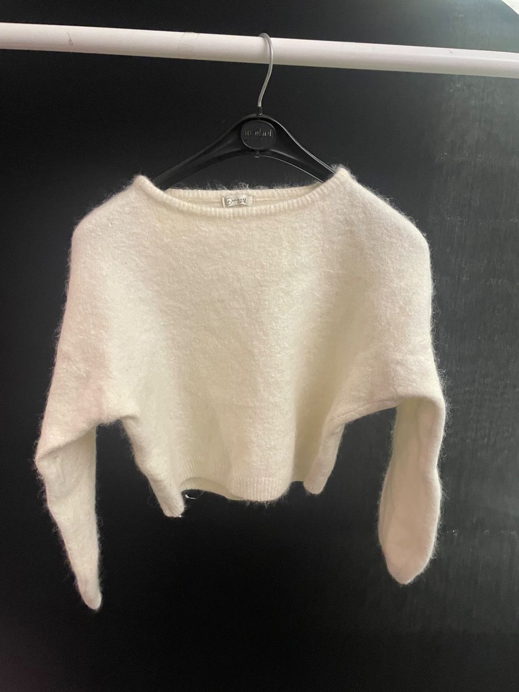 Pullover & Sweatshirts: Flauschiger, kurzer Winter-Pullover, Grösse XS/S, neuwertig – Gebraucht aus Wollerau von Poschro68