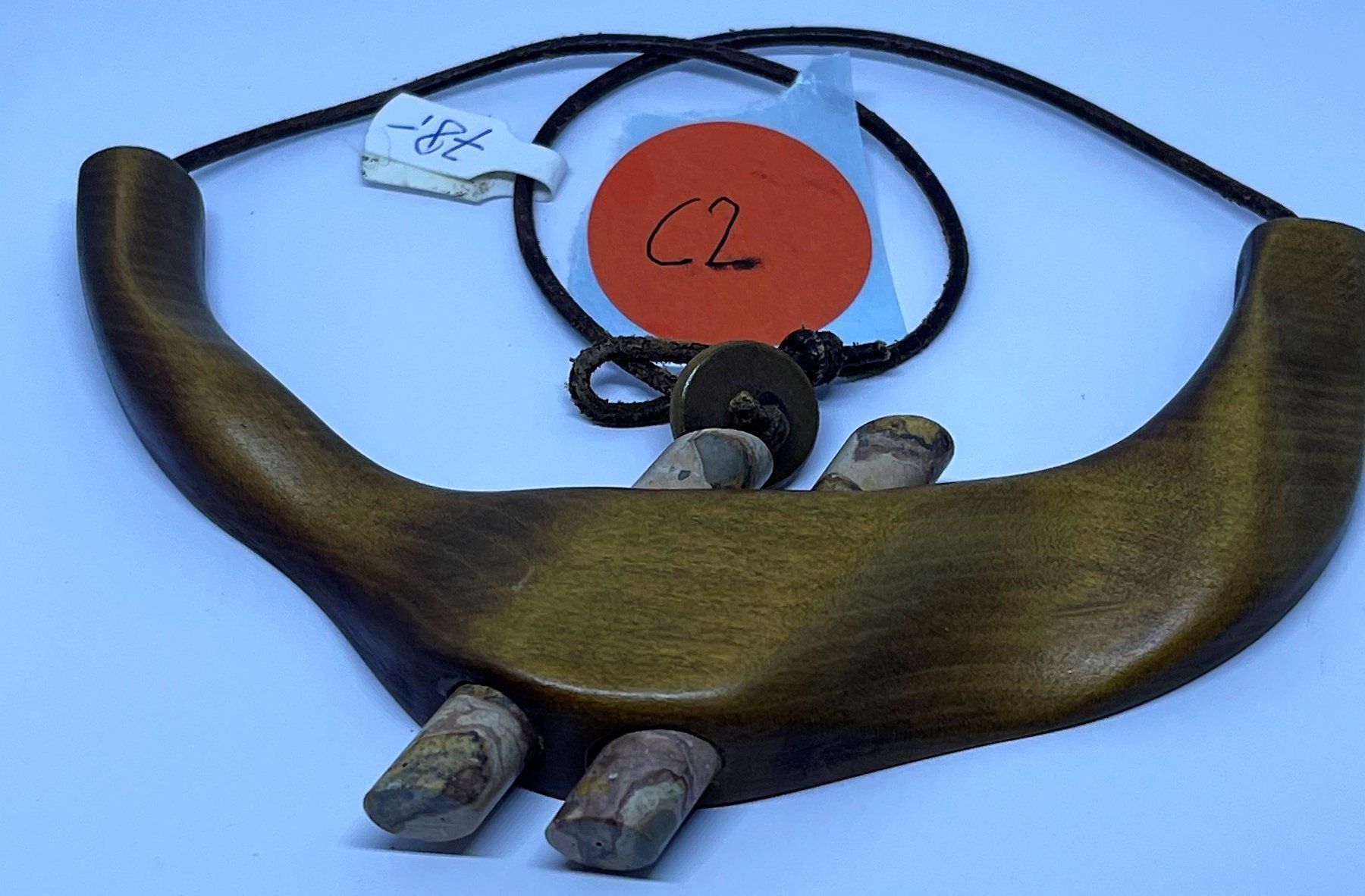 Ketten: Kette aus Holz und Stein (C2) – Neu (gemäss Beschreibung) aus Lutzenberg von Truhe 2