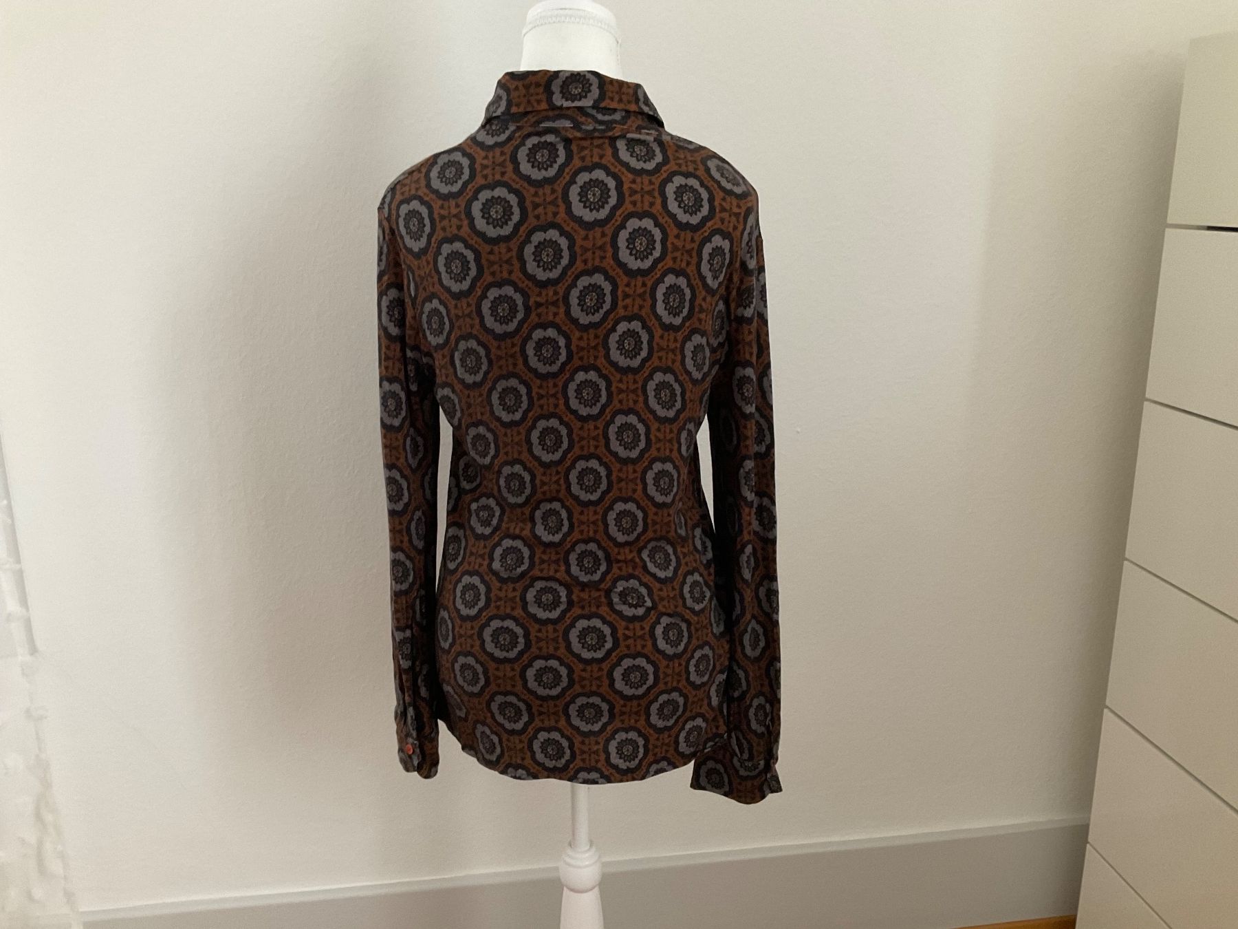 Maliparmi Camicette: Blusenshirt von Maliparmi – Usato da Bern venduto da Gabriela32 7