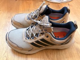 Adidas Terrex Outdoorschuhe beige, neuwertig Gr. 46 2/3