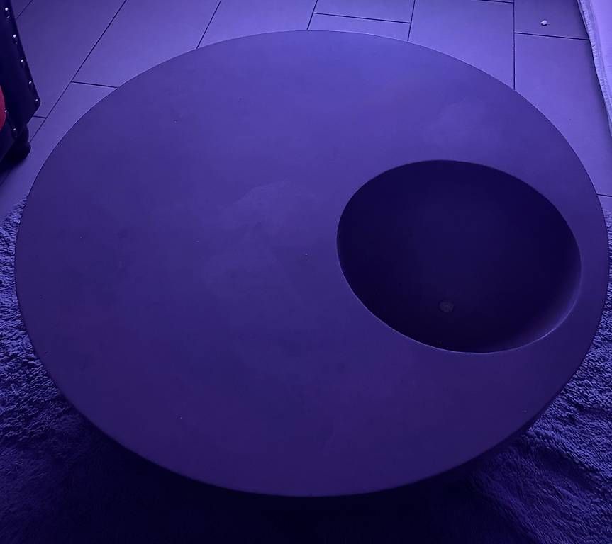 Tavoli: Runde Tisch sehr schwer ca 80 cm  gratis  – Usato da Buchs SG venduto da cama03