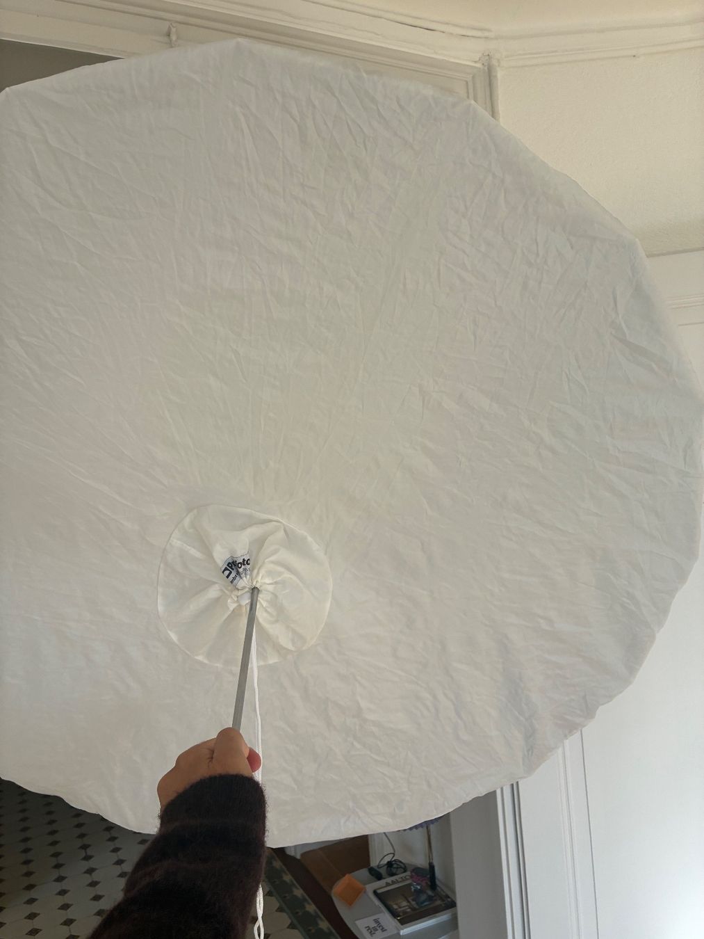 Diffusori di oli essenziali: Profoto Umbrella Deep M Silver plus Diffusor M -.1,5 – Usato da Fribourg venduto da waves55 4