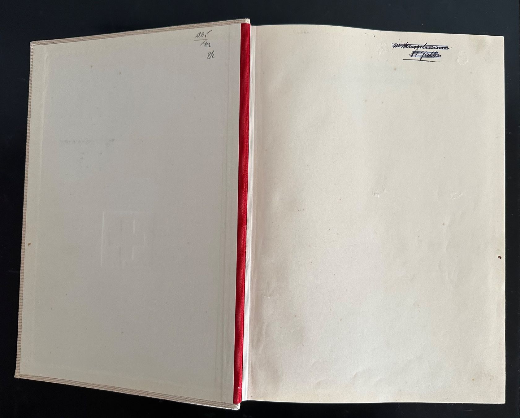 Livres: Fahnenbuch Schweiz – D'occasion à Kandergrund par honey-art_and_more 1