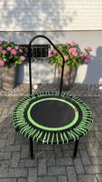 Trampolin Bellicon mit Haltestange und Klappbeinen