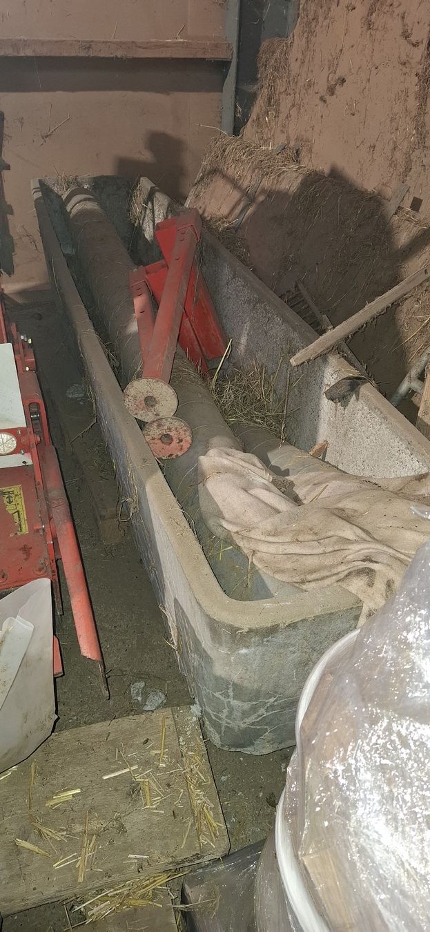 Stagni & Fontane ornamentali: Brunnentrog Weidetränke – Usato da Niederbüren venduto da Johnydriver