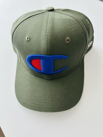 Champion Cap New Era 9FIFTY, Olivgrün, Top Zustand!