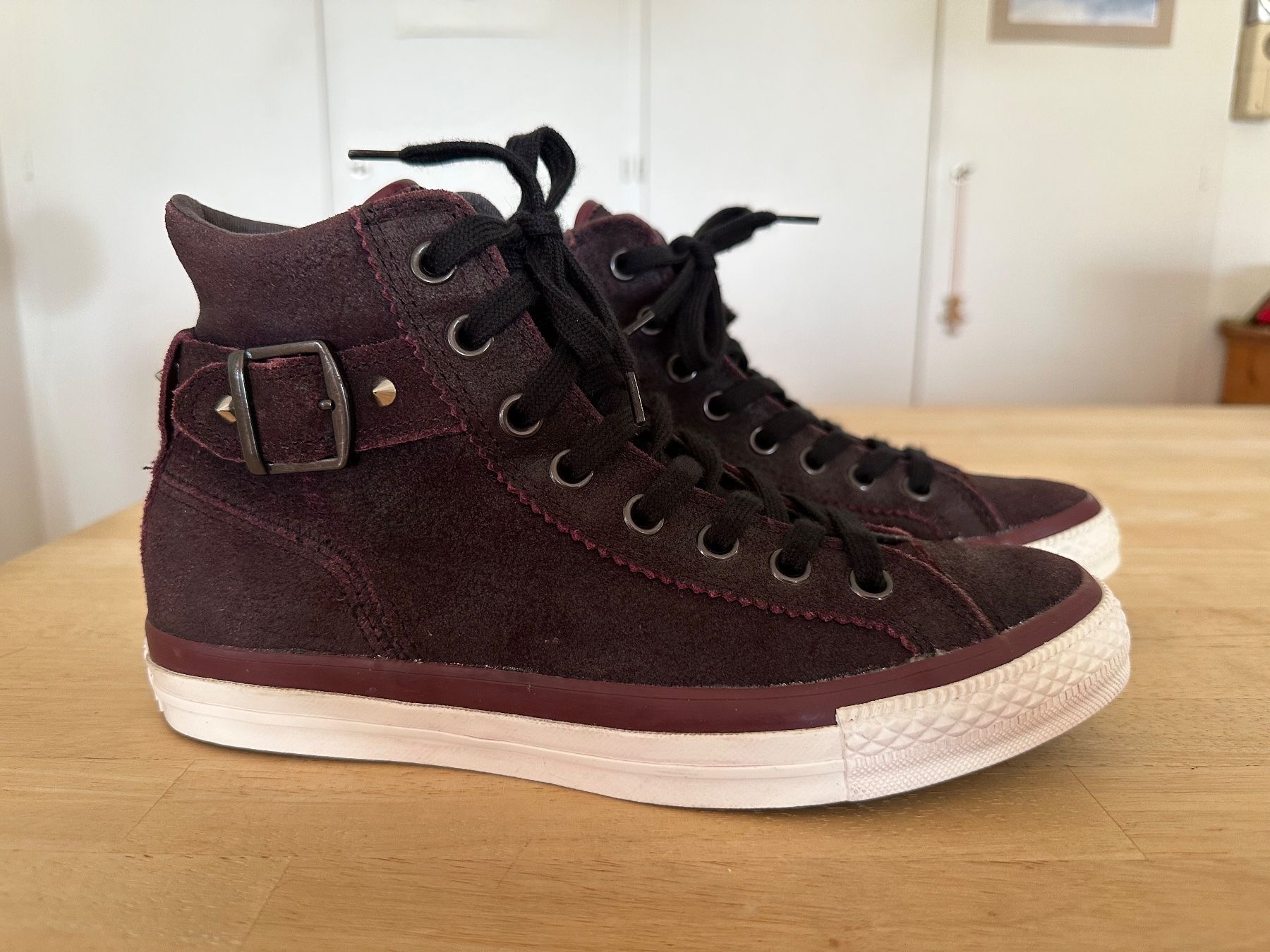 Converse Scarpe da uomo: Baskets Converse All Star Suede – Nuovo (secondo la descrizione) da La Neuveville venduto da flodocha