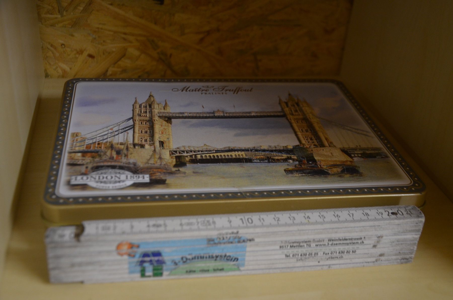 Behälter & Ähnliches: BOITE BISCUITS LONDON – Gebraucht aus Chiasso von Dolly015 1