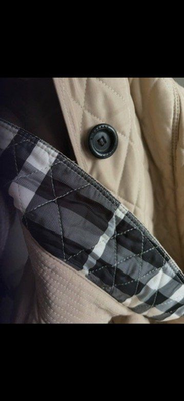 Burberry Giacche: Burberry London Steppjacke – Usato da Etoy venduto da Airesun 9