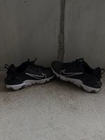 Nike Turnschuhe schwarz weiss Grösse 43 