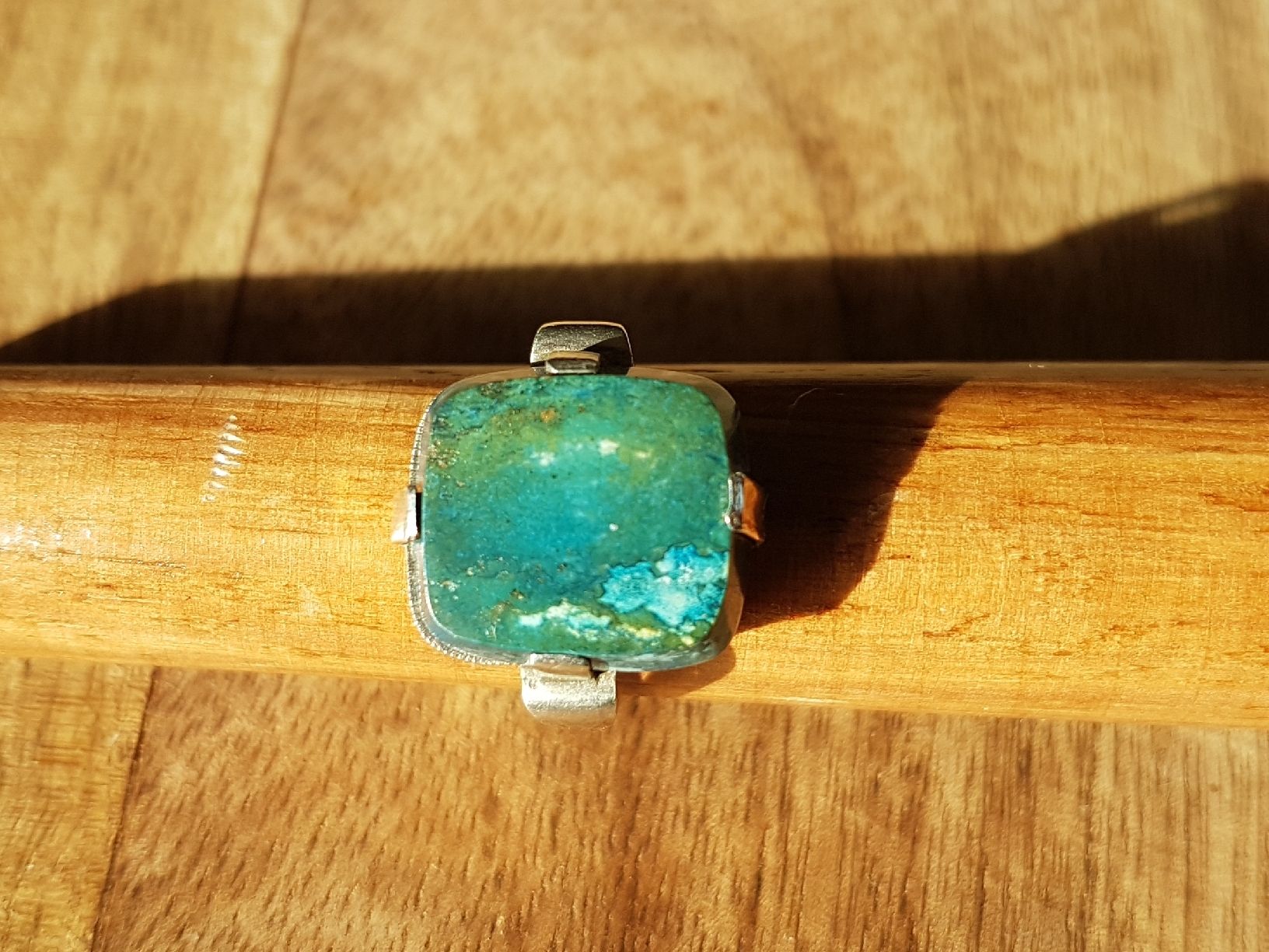 Ringe: Silberring mit grünem Stein – Gebraucht aus Zürich von  3