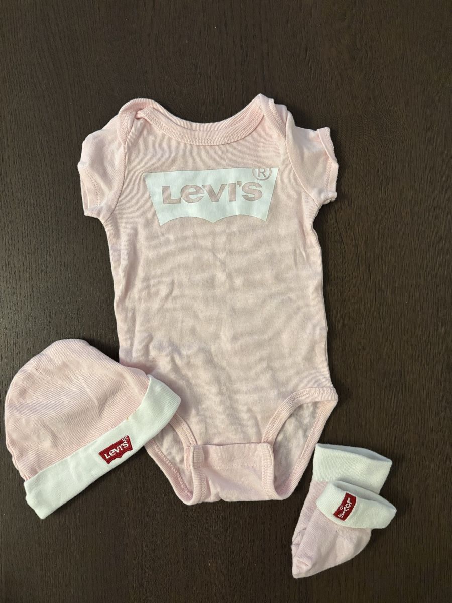 Levi's Ensembles coordonnés: Strampler Set Levi's rosa 0-6M – Neuf (Voir description) à Villigen par Emmi_22