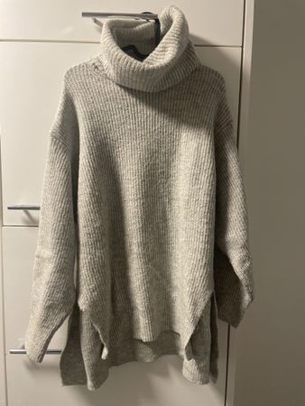 Kuscheliger Stradivarius Rollkragenpullover Gr. XS