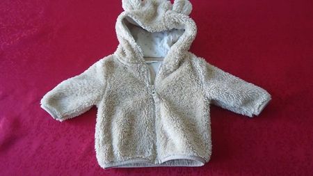 Kinder Fleece Jacke mit Kapuze Bär Grösse 56 guter Zustand