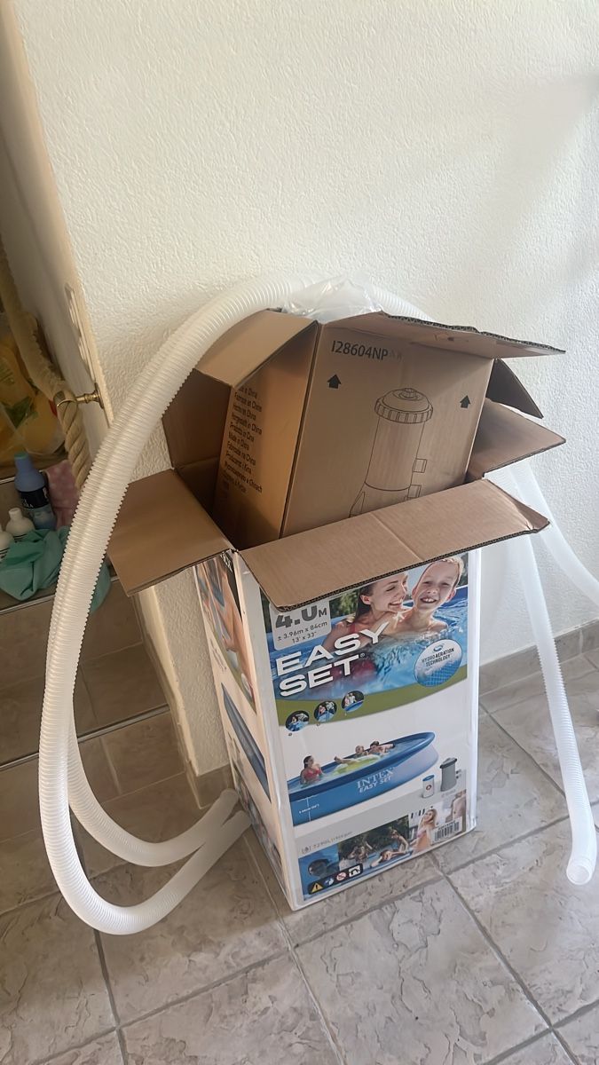 Intex Piscine: Intex Easy Set Pool 4UM 3.96m x 84cm neu – Usato da Volketswil venduto da Printer02