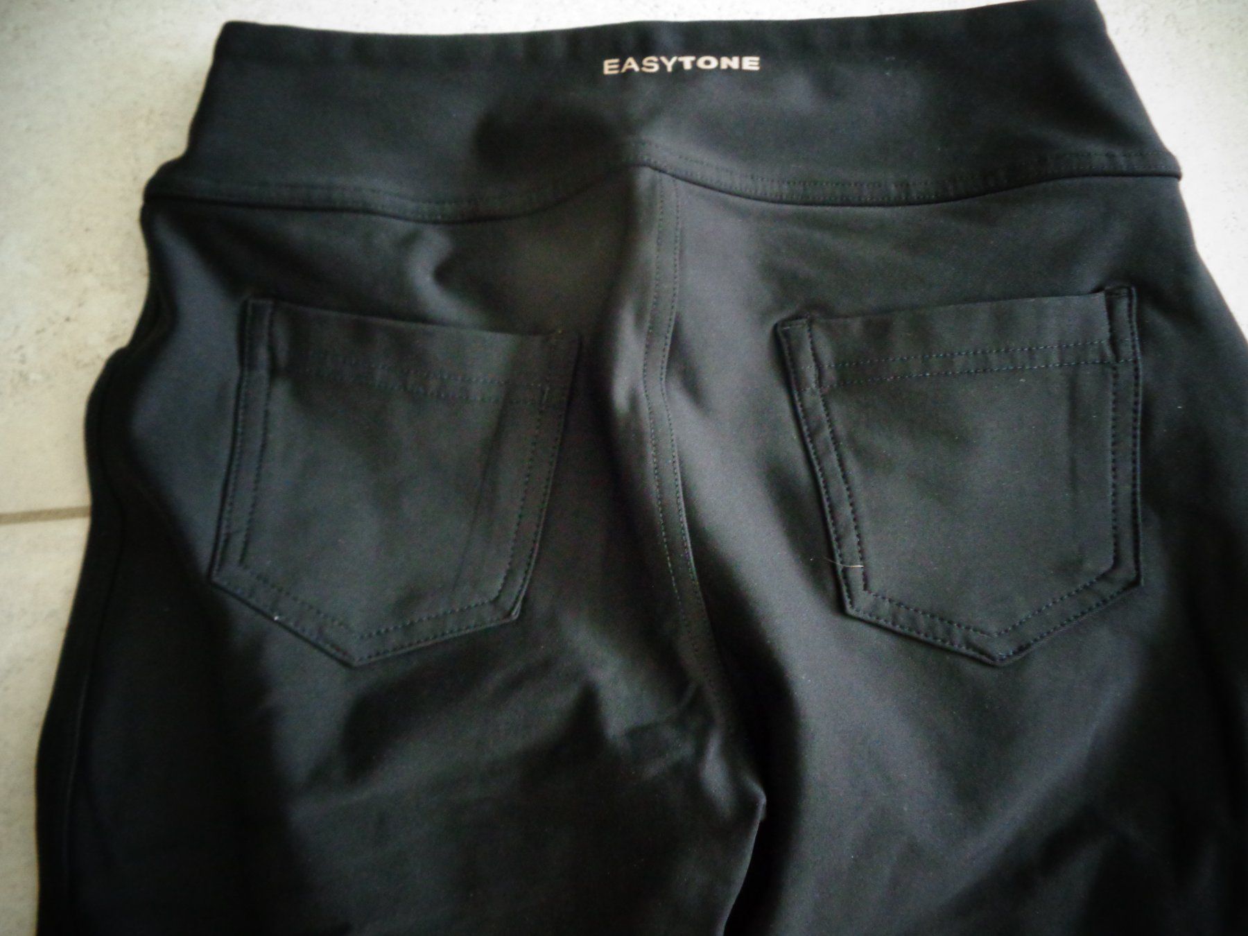 Reebok Hosen: REEBOK SPORT HOSE GR.S – Gebraucht aus Rotkreuz von Samballi 2