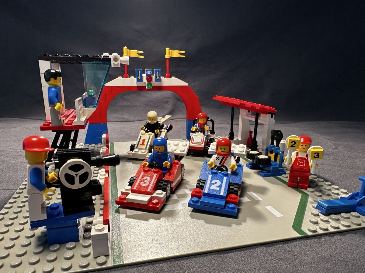 Lego Kit di costruzioni: Lego 6381 Motor Speedway – Usato da Bellinzona venduto da Alby_C.