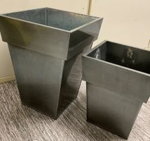 2 Übertöpfe für Blumen