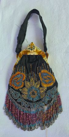Vintage 'Hiawatha' Zelluloid Tasche