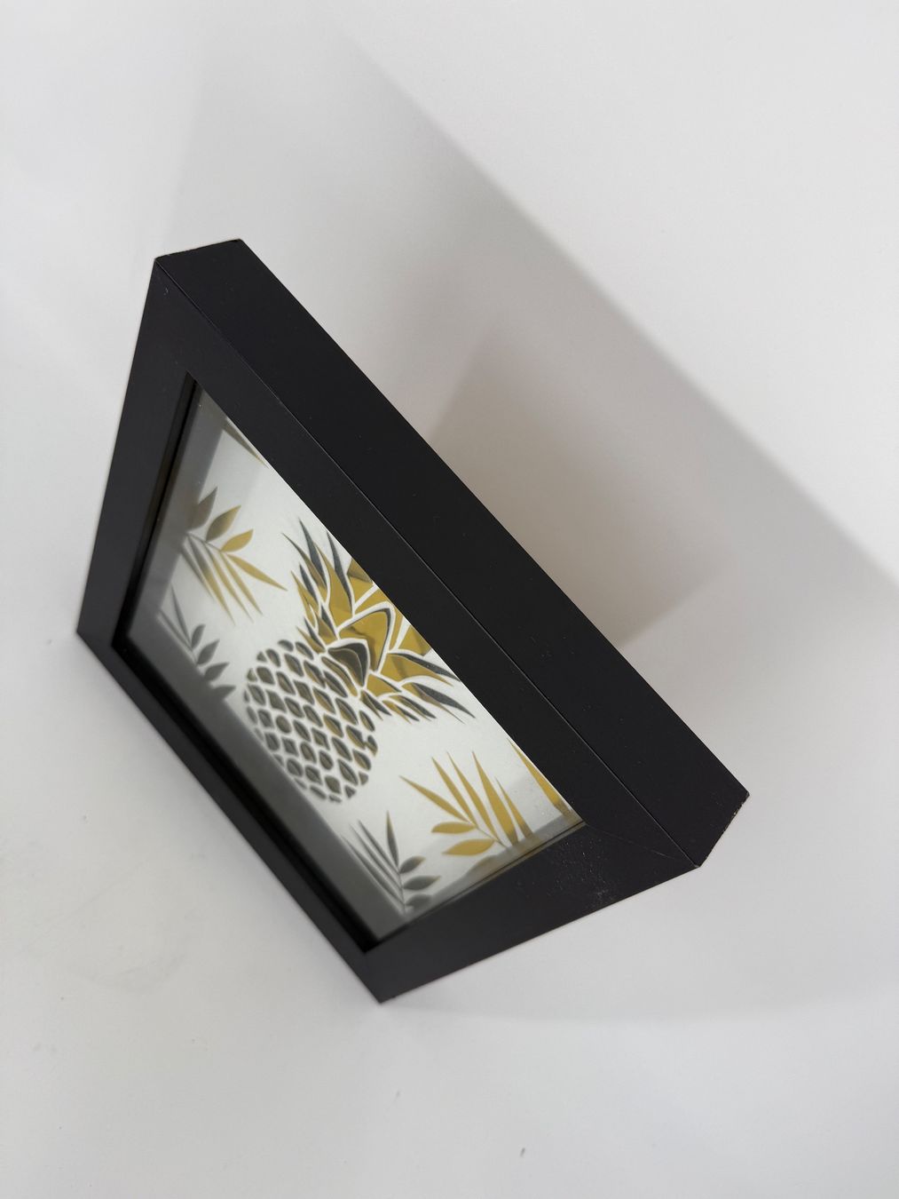 Foto & Immagini: Goldene Ananas Bild im Rahmen – Usato da Auenstein venduto da moin. 1