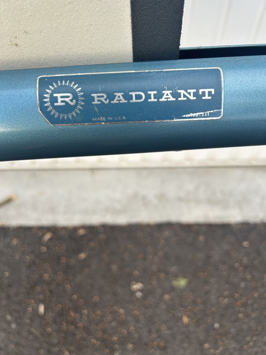 Sonstiges Zubehör: Écran de projection vintage Radiant – Gebraucht aus La Neuveville von XavierLuke 1
