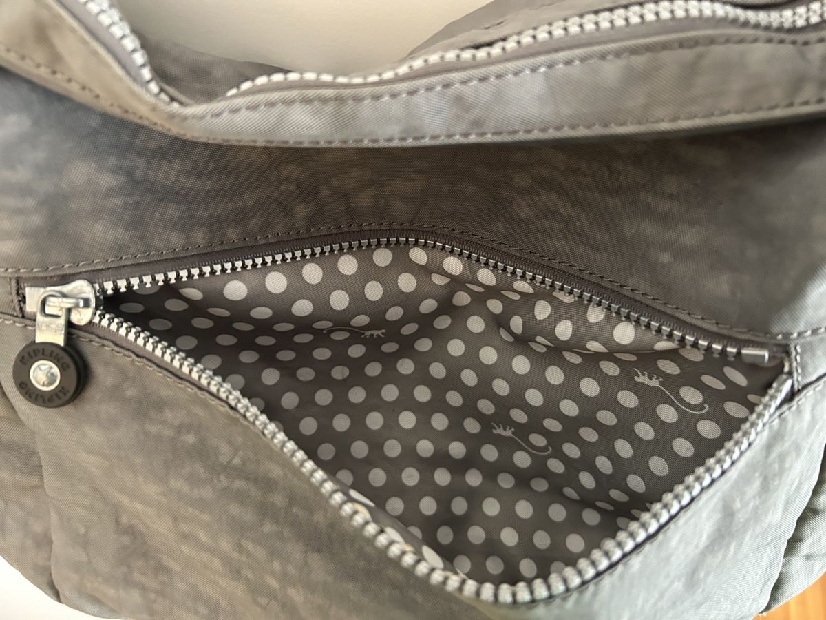Kipling Taschen: KIPLING Umhängetasche – Gebraucht aus Chur von Pott 3