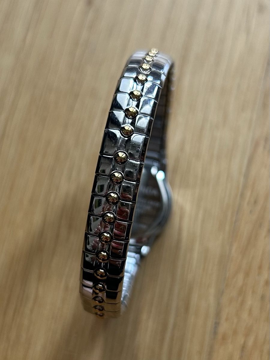 Orologi: Hübsche delikate Armband Uhr – Usato da Bern venduto da Ilikebluegems 5