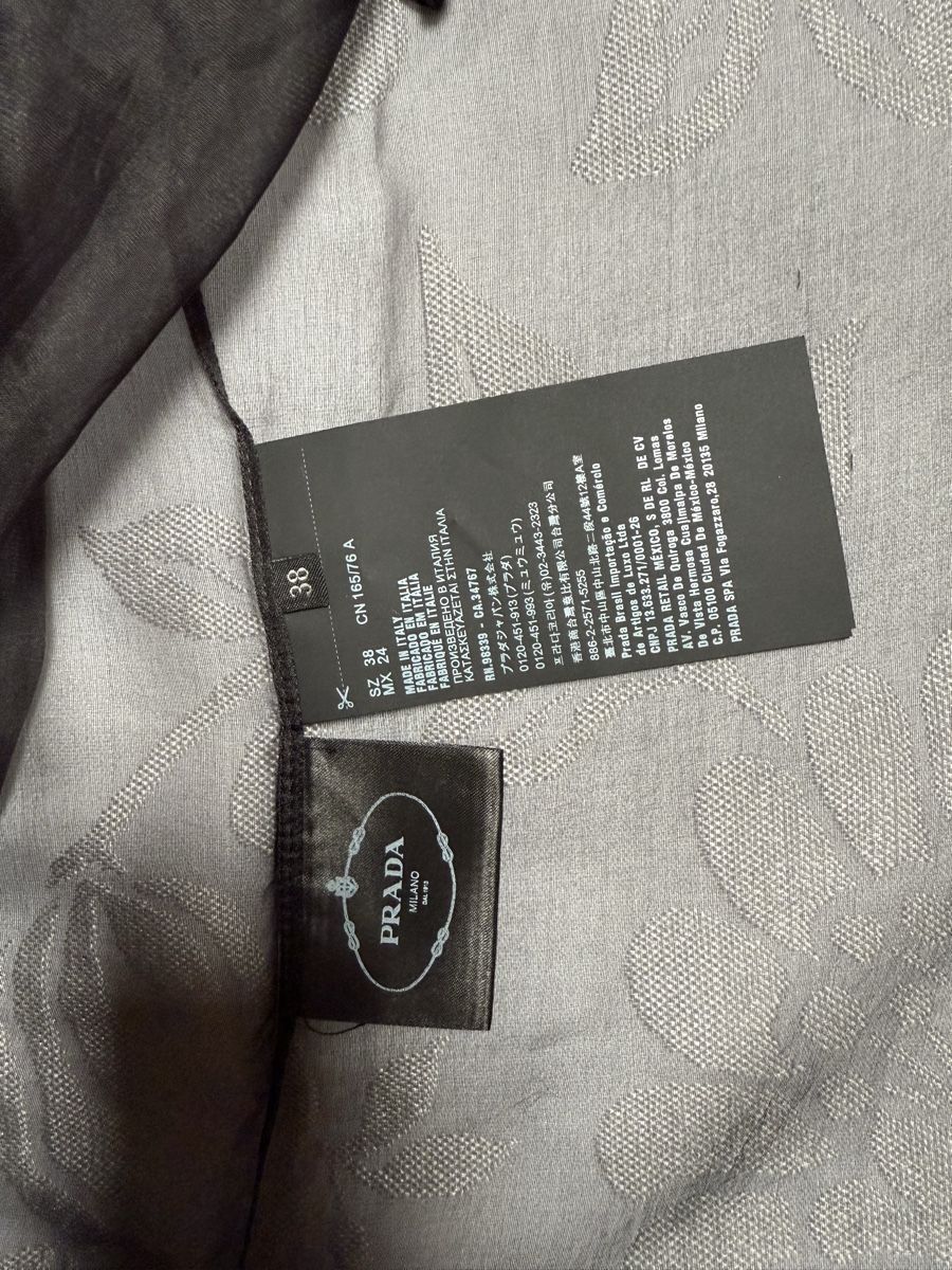Prada Camicette: Prada shirt new – Nuovo (secondo la descrizione) da Barna venduto da orbuyorcry 3