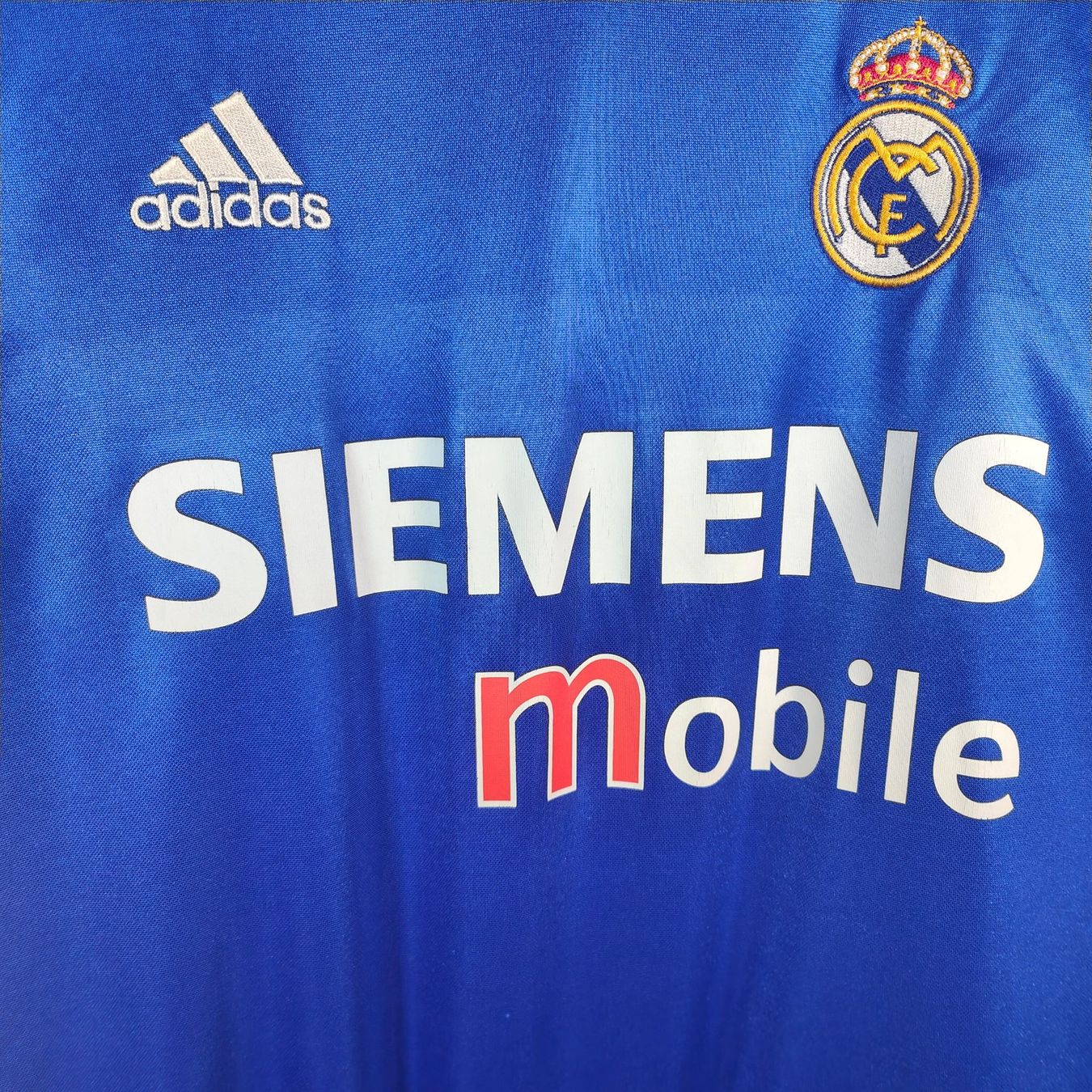Real Madrid Canottiere & Pantaloni: Original 2004-05 Real Madrid Third Trikot Zidane – Usato da Martigny venduto da eternalpitch 2