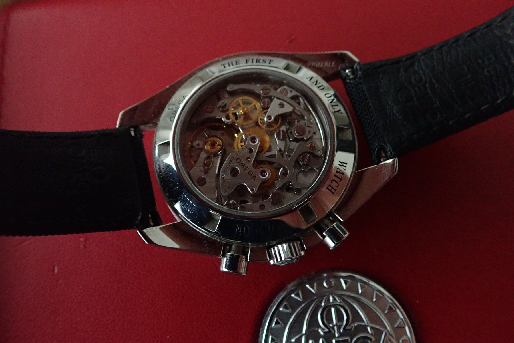 Omega Orologi: OMEGA SPEEDMASTER MOONWATCH CHRONOGRAPH  MOONPHASE HANDAUZUG – Usato da Wohlen AG venduto da kingwatcheshere 8