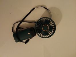 Tragbarer Handventilator grün mit Trageband gebraucht