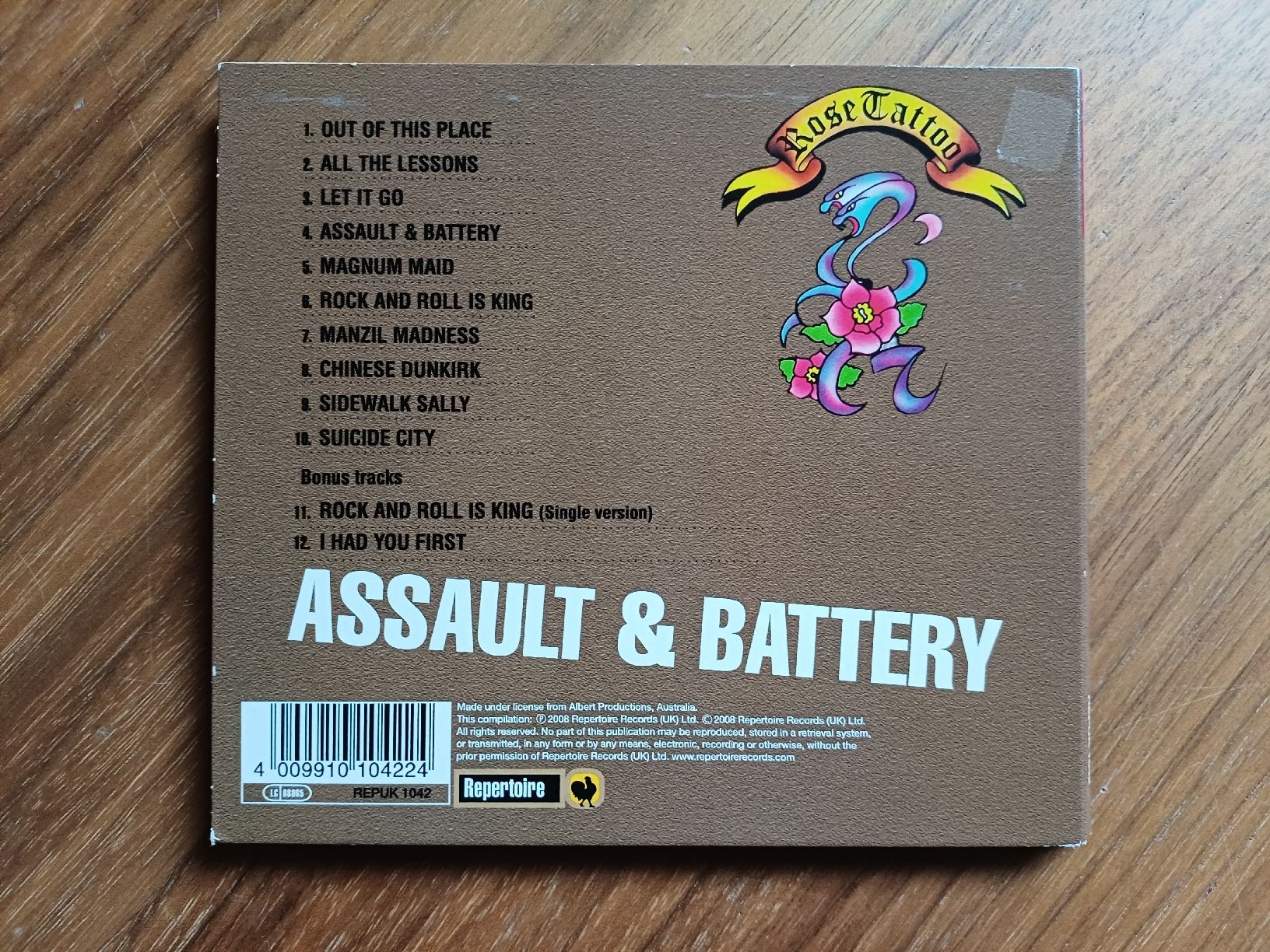 CD: Rose Tattoo "Assault & Battery" CD digipack – Nuovo (secondo la descrizione) da Begnins venduto da Drastic-Sound 1