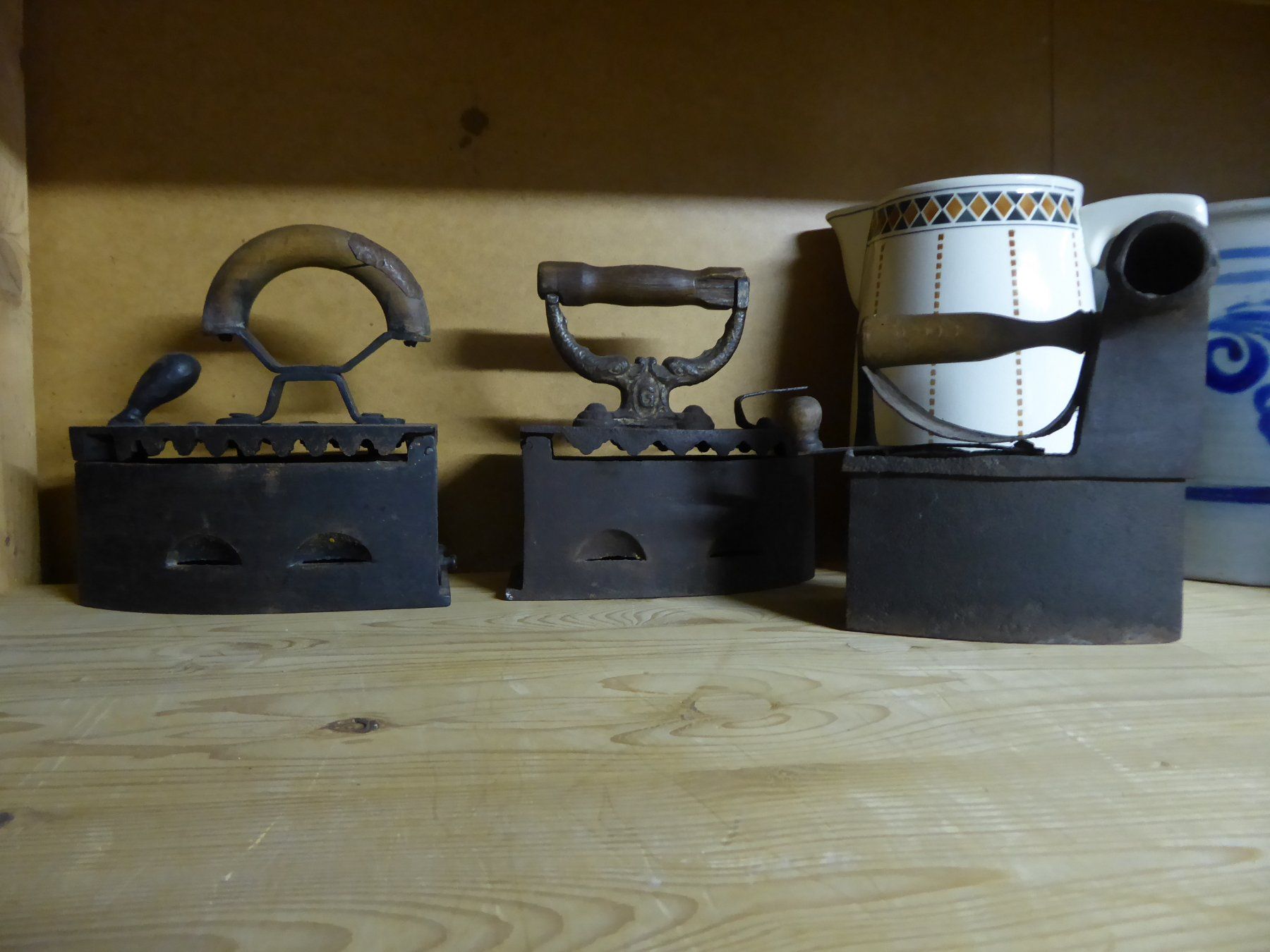 Tutte le decorazioni: Flohmarktartikel – Usato da Willisau venduto da Willi610 1