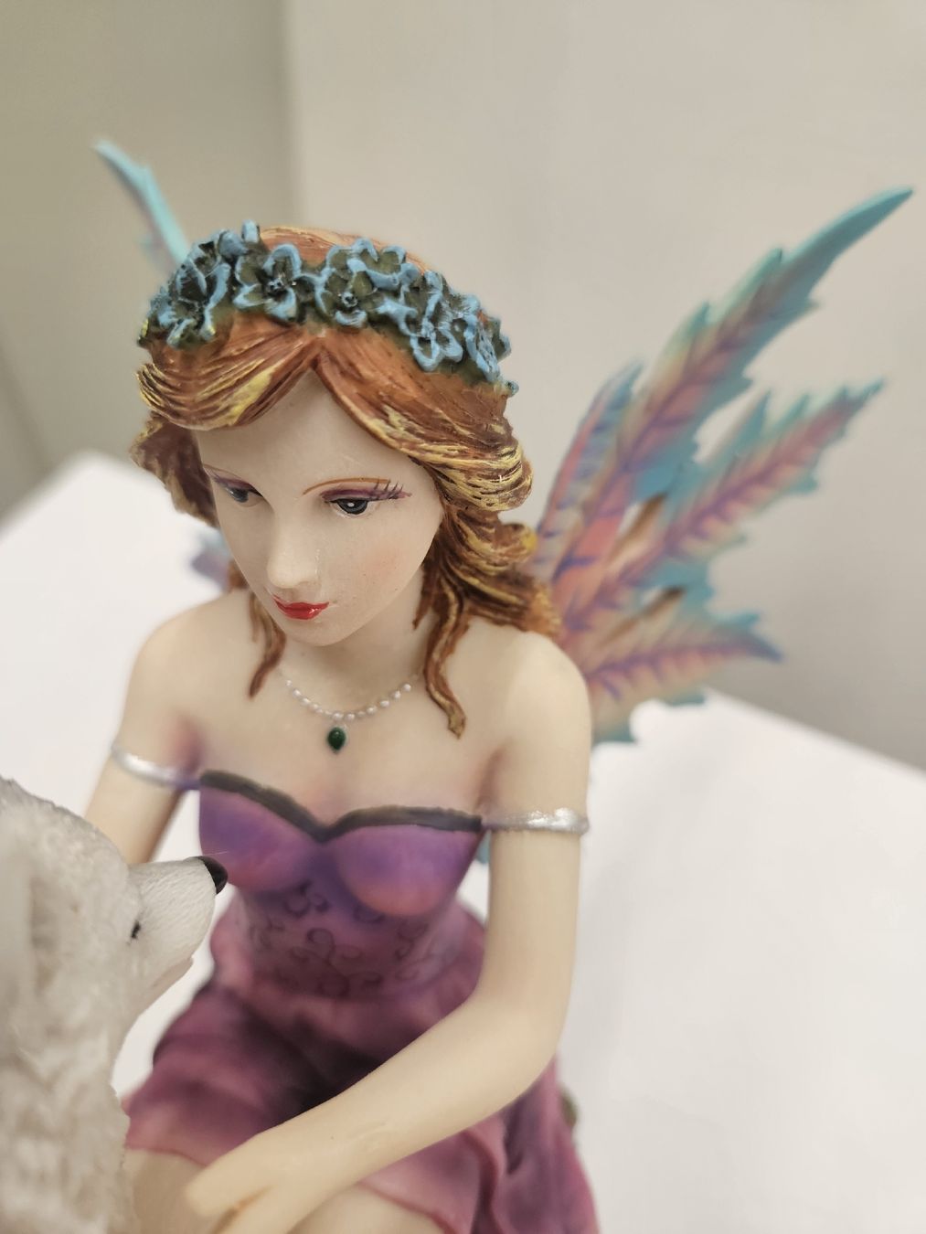Statuette: Fee mit jungem Wolf Neu – Nuovo e nell'imballaggio originale da Dielsdorf venduto da Kenan997 2